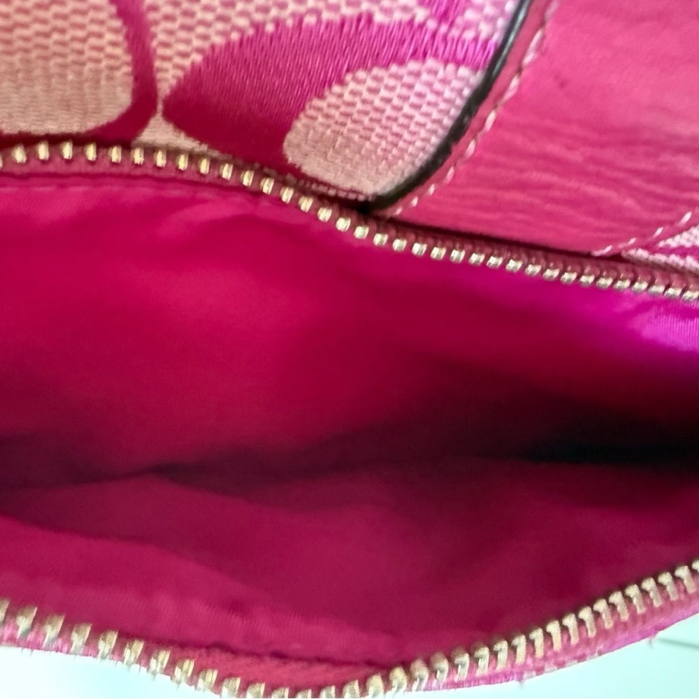 Vintage Coach Y2K Signature Logo Wallet in Hot Pink - Picture 5 of 8